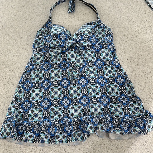 Fit 4u tankini - Picture 3 of 4